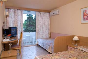 Фотографии Отель Hotel Oasis г. Албена (Болгария) №4 Фото Отель Hotel Oasis г. Албена 4