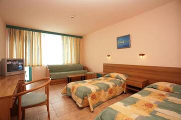 Фото номера Двухместный номер с 2 отдельными кроватями Отель Hotel Arabella Beach г. Албена 4